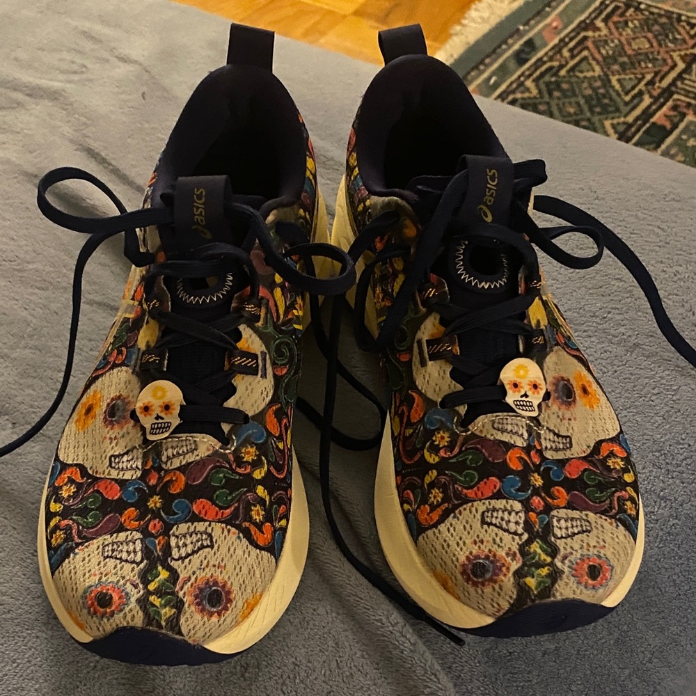 ASICS Women’s Skull Pattern Sneakers - Navy and Cream